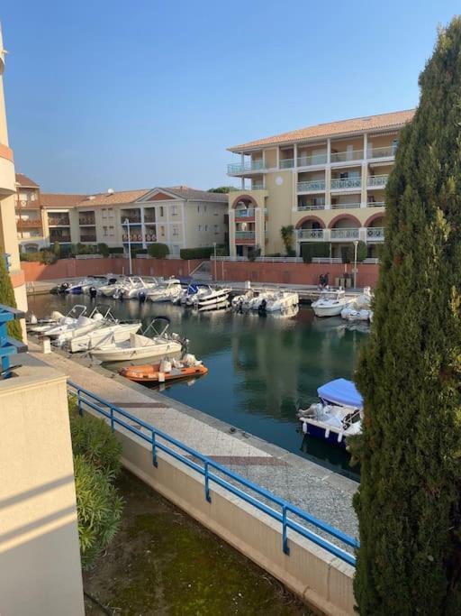 Appt 2 Pieces Port Frejus - Mega Terrasse + Garage Leilighet Eksteriør bilde